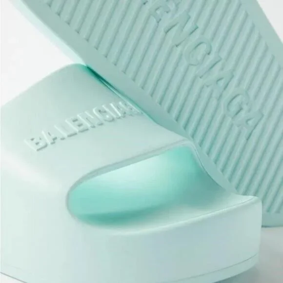 100% - New Authentic BALENCIAGA  Rubber Womens Chunky Slide Sandals 36 Green Aq… - Picture 3 of 10